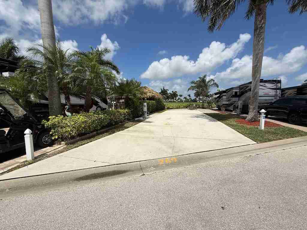 Lot 269 for sale - Motorcoach Resort Port St Lucie FL